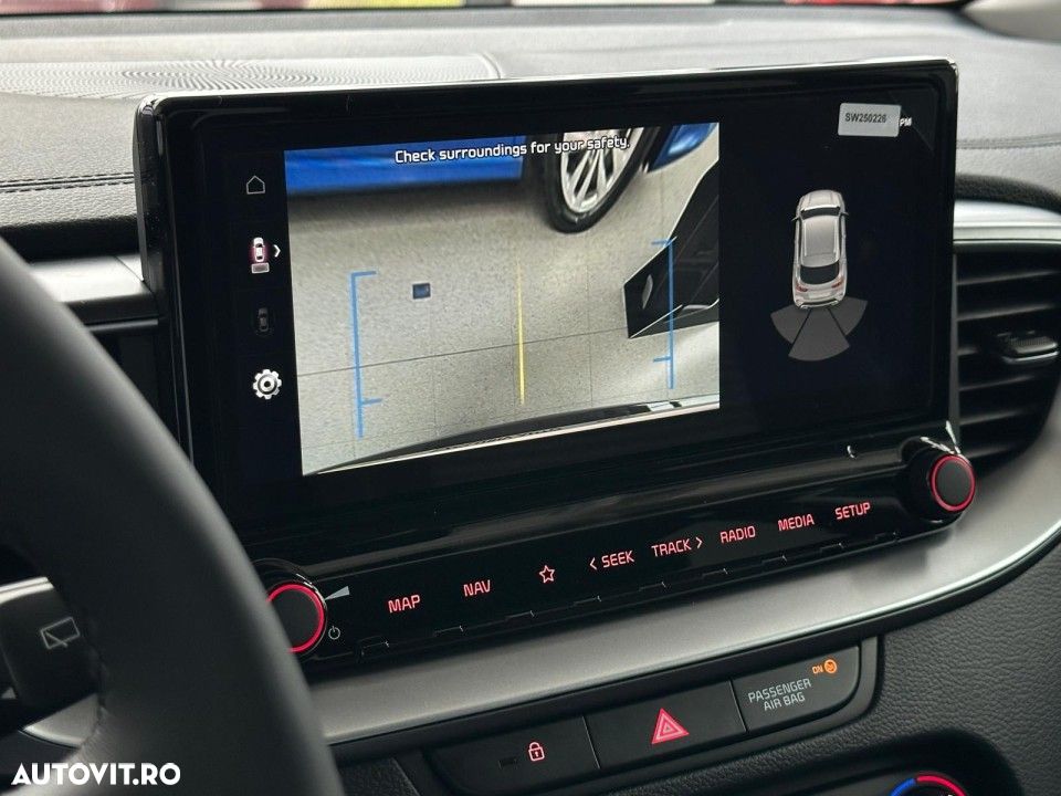 Kia XCeed - 18