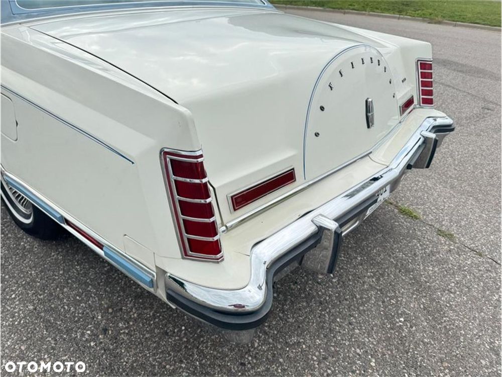 Lincoln Continental - 27