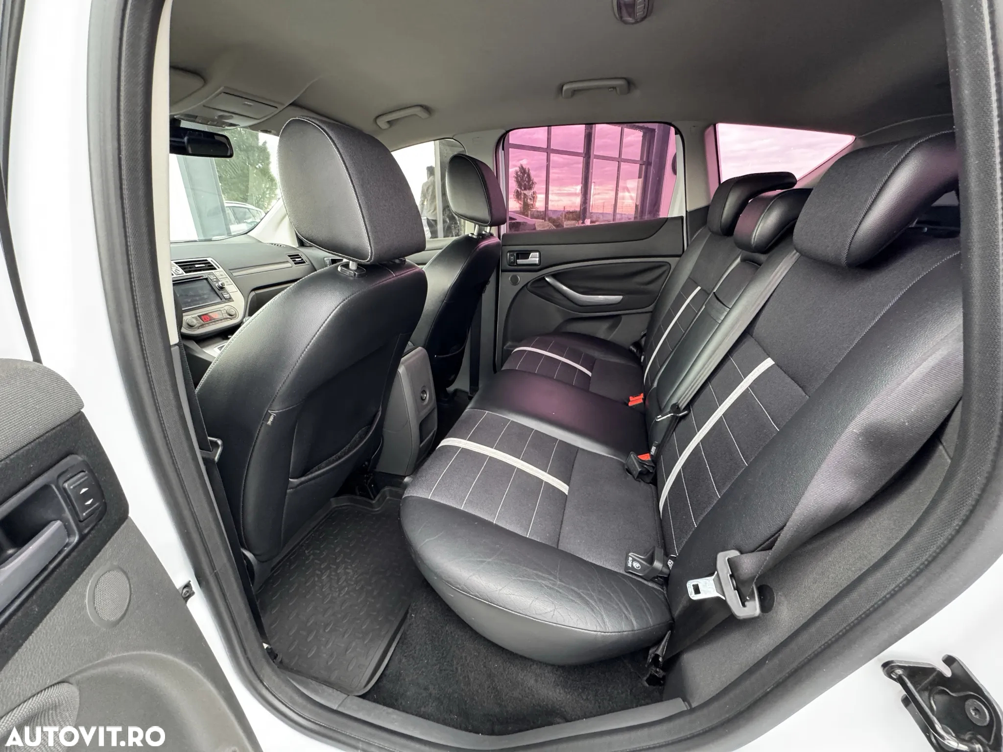 Ford Kuga 2.0 TDCi 4WD Titanium - 17