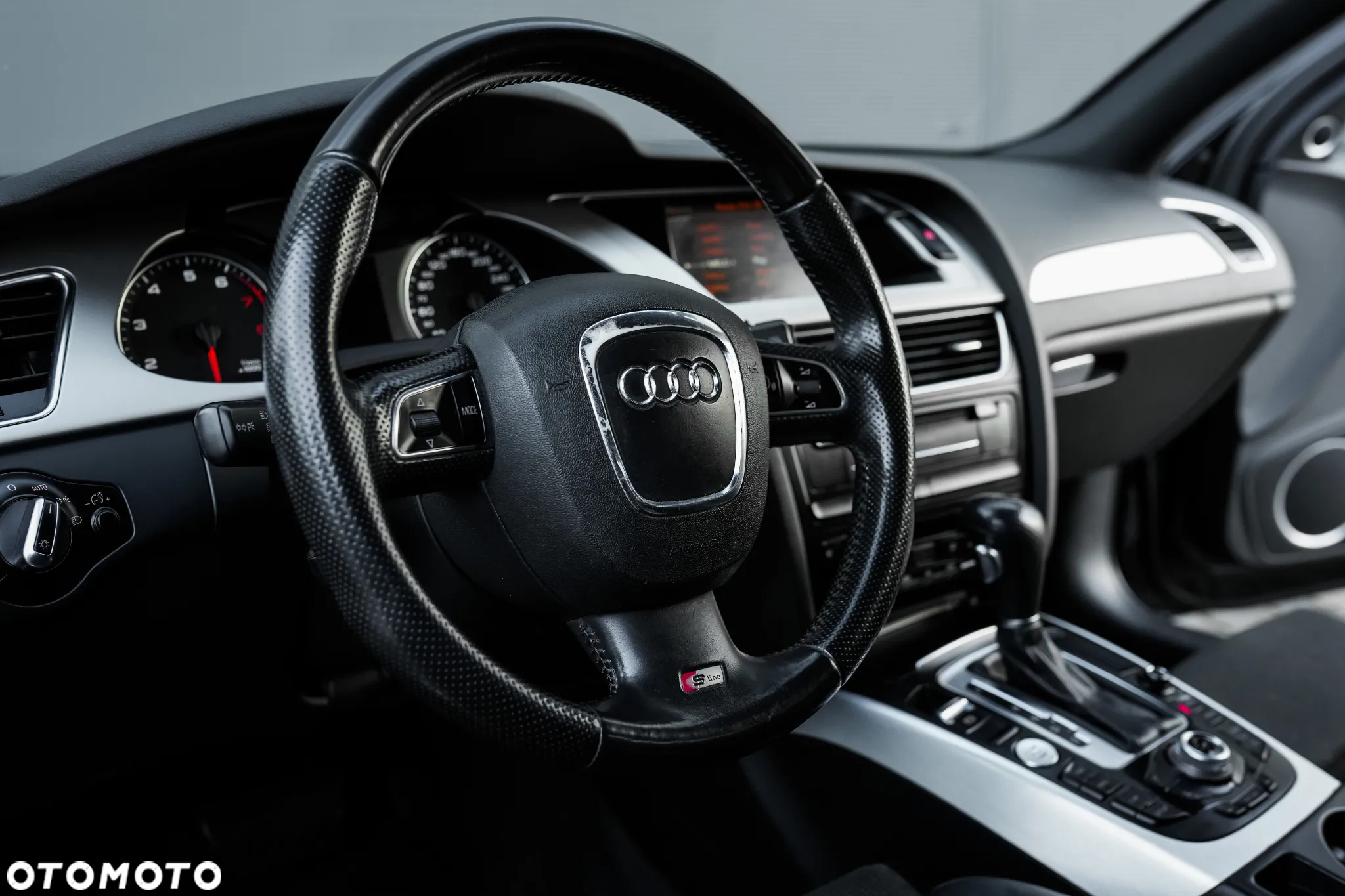 Audi A4 2.0 TFSI Quattro Line S tronic - 19