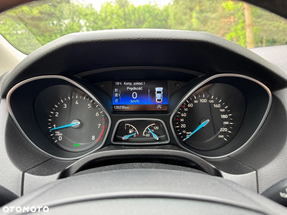 Ford Focus 1.0 EcoBoost Titanium - 23