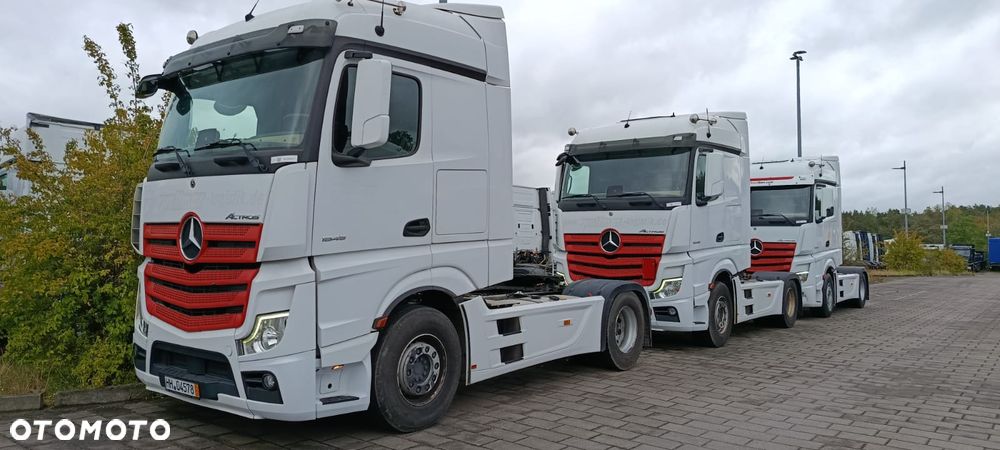 Mercedes-Benz Actros - 1