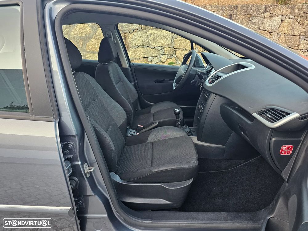 Peugeot 207 1.6 HDi 99g - 24
