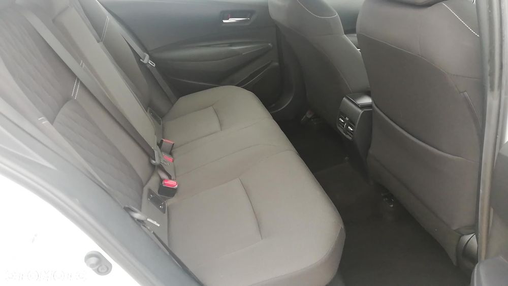 Toyota Corolla 1.8 Hybrid Comfort - 12