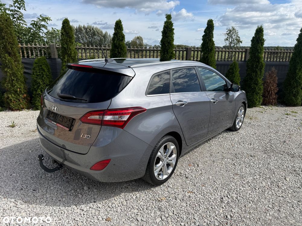 Hyundai i30 blue 1.6 CRDi YES Gold - 10