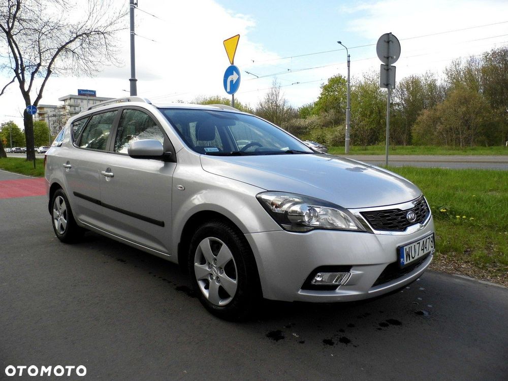 Kia Ceed - 1