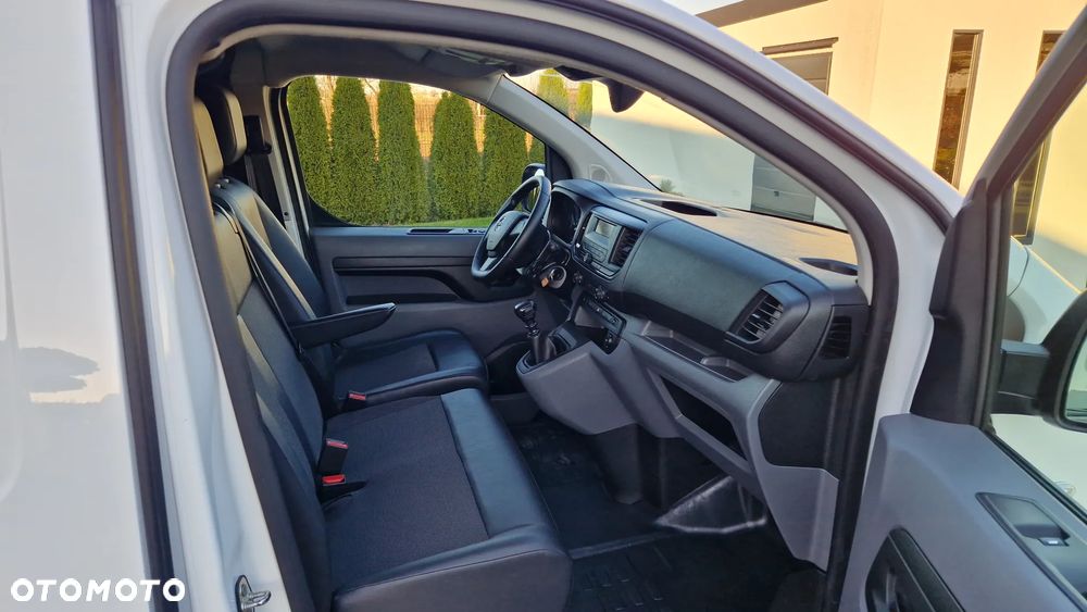 Opel Vivaro - 8