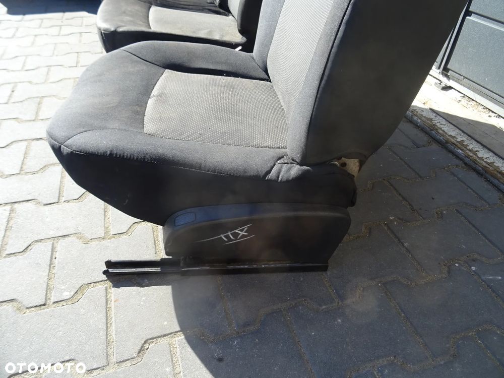DACIA DOKKER FOTEL LEWY PRAWY KOMPLET CZESCI ROZNE PYTAC - 3