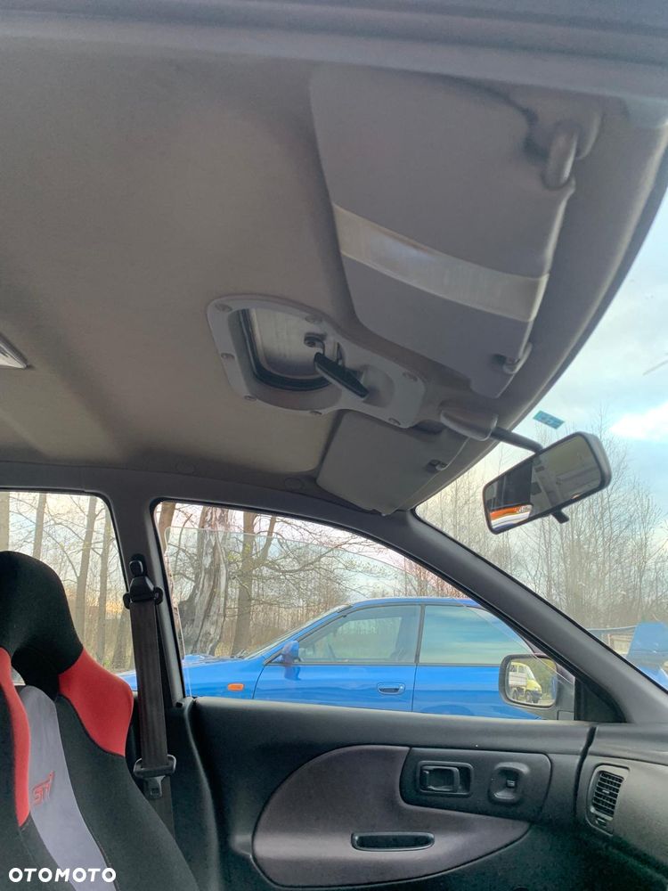 Subaru Impreza 2.0 GT - 11