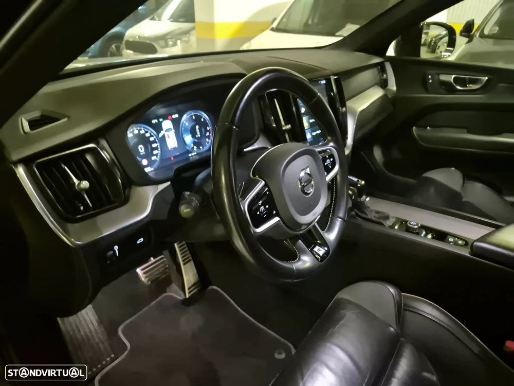 Volvo XC 60 2.0 D4 R-Design Geartronic - 28