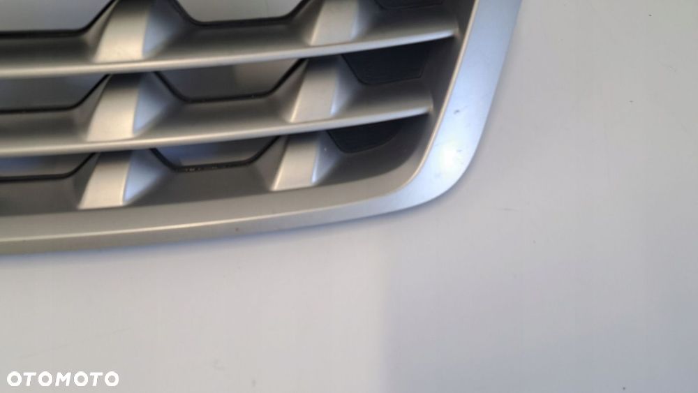 Atrapa grill SUBARU Forester III 08-13r - 2