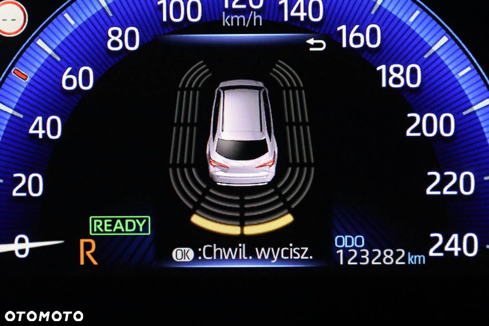 Toyota Corolla 1.8 Hybrid Comfort - 17