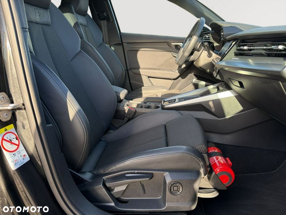 Audi A3 Limousine 40 TFSI quattro S tronic S line - 30