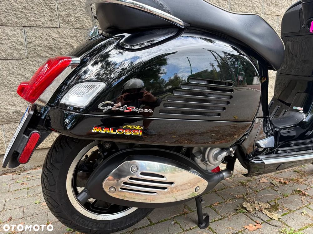 Vespa GTS - 22