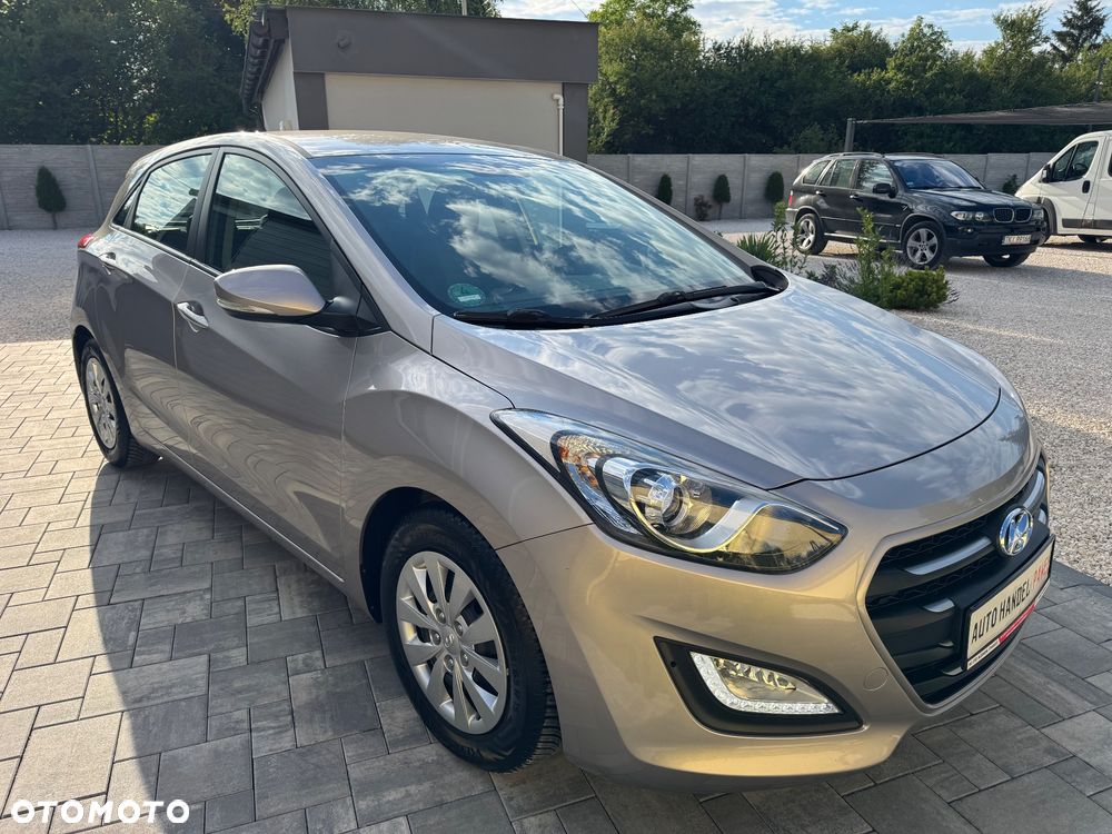 Hyundai i30 blue 1.4 Classic Navigation - 16