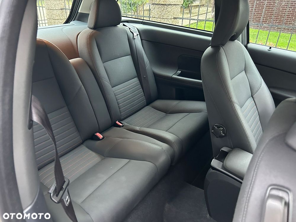 Volvo C30 1.6 Momentum - 16