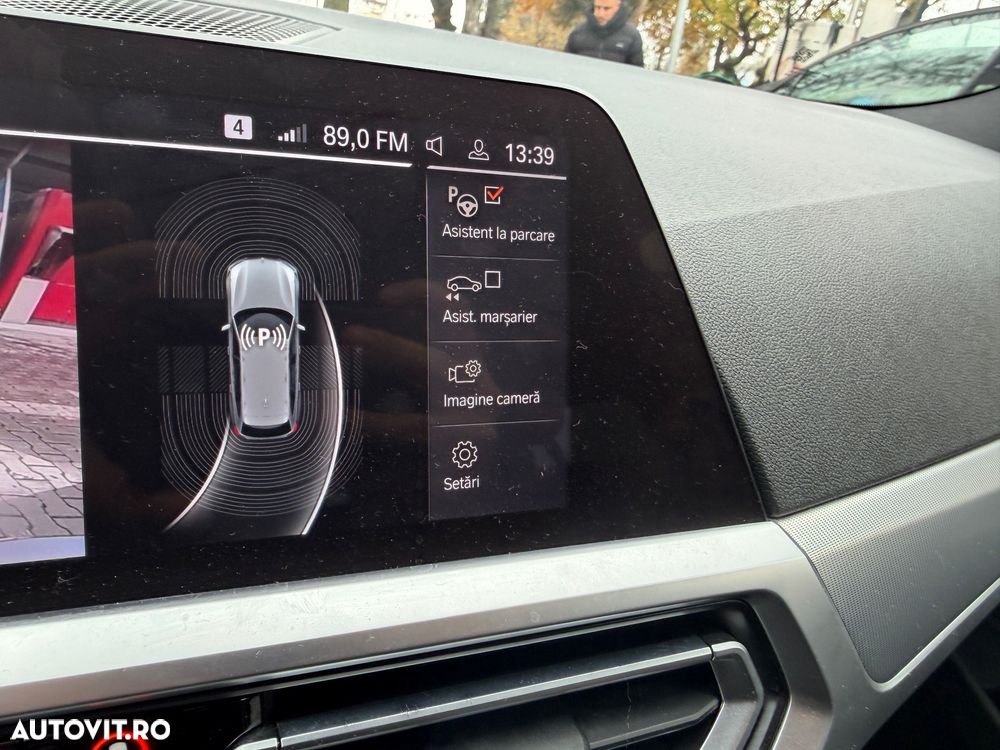 BMW Seria 3 320i AT - 17