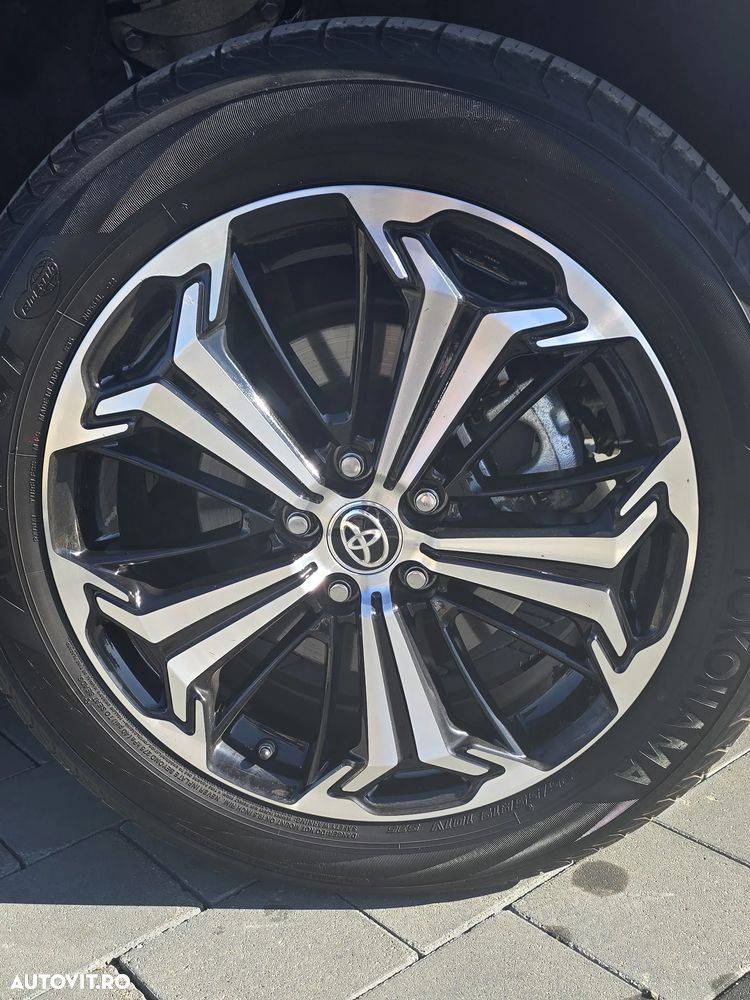 Toyota RAV4 - 12