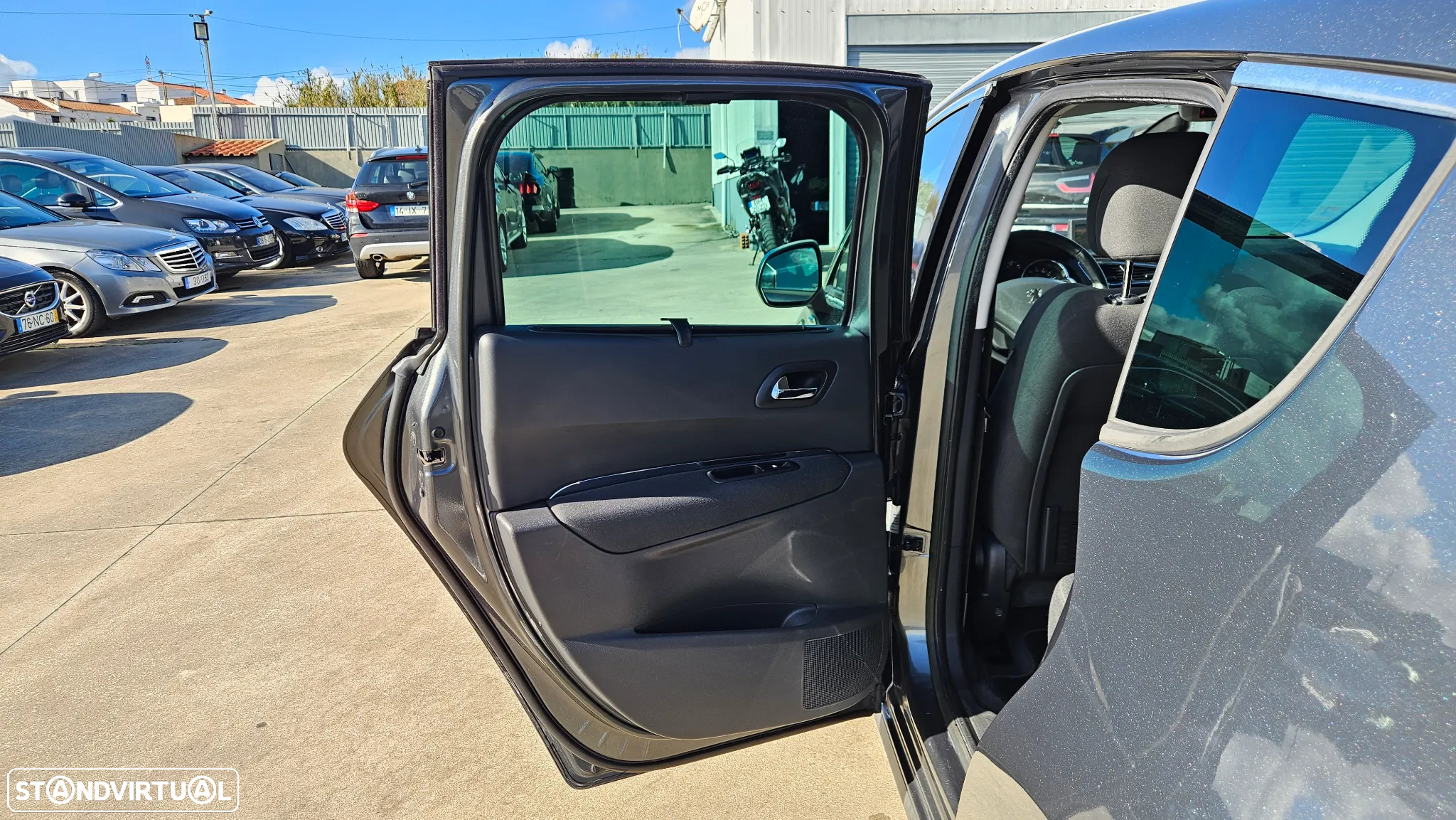 Peugeot 3008 1.6 HDi Executive CMP6 - 22