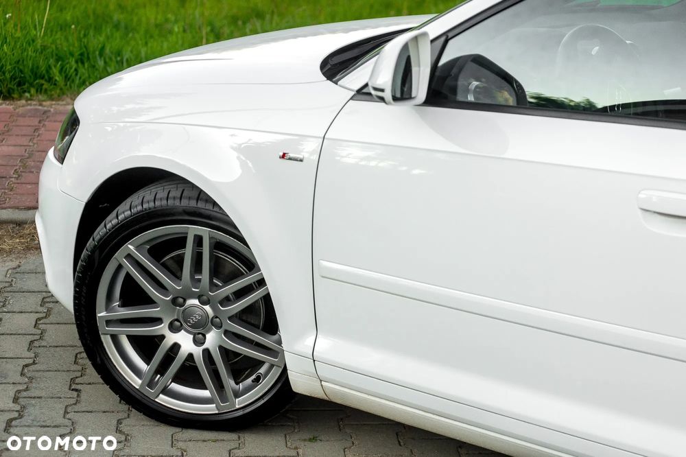 Audi A3 Sportback 2.0 TFSI quattro S tronic S line Sportpaket - 9