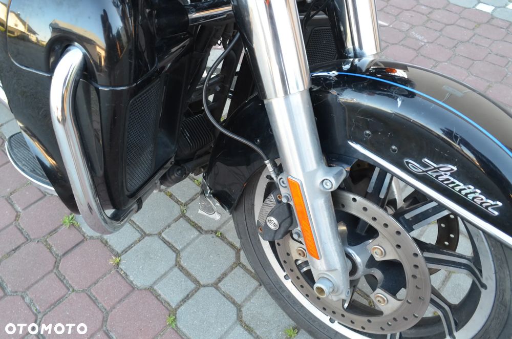Harley-Davidson FLH Electra Glide - 9