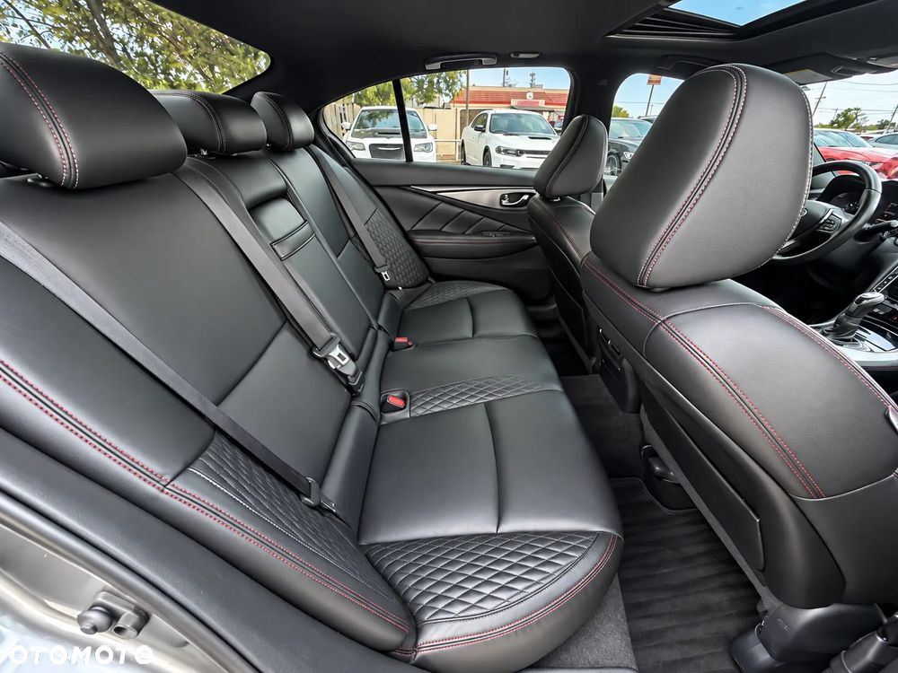 Infiniti Q50 Q50(S) 3.0t Sport Tech - 25