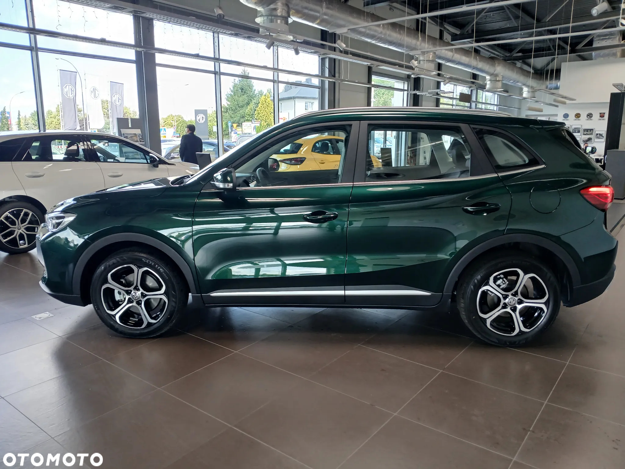 MG ZS Hybrid+ - 2