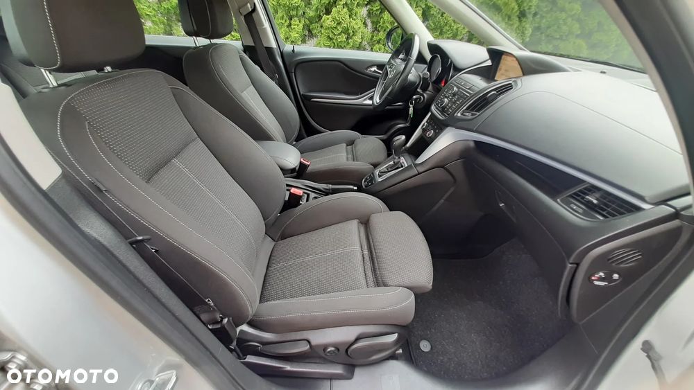 Opel Zafira Tourer 2.0 CDTI Automatik Edition - 30