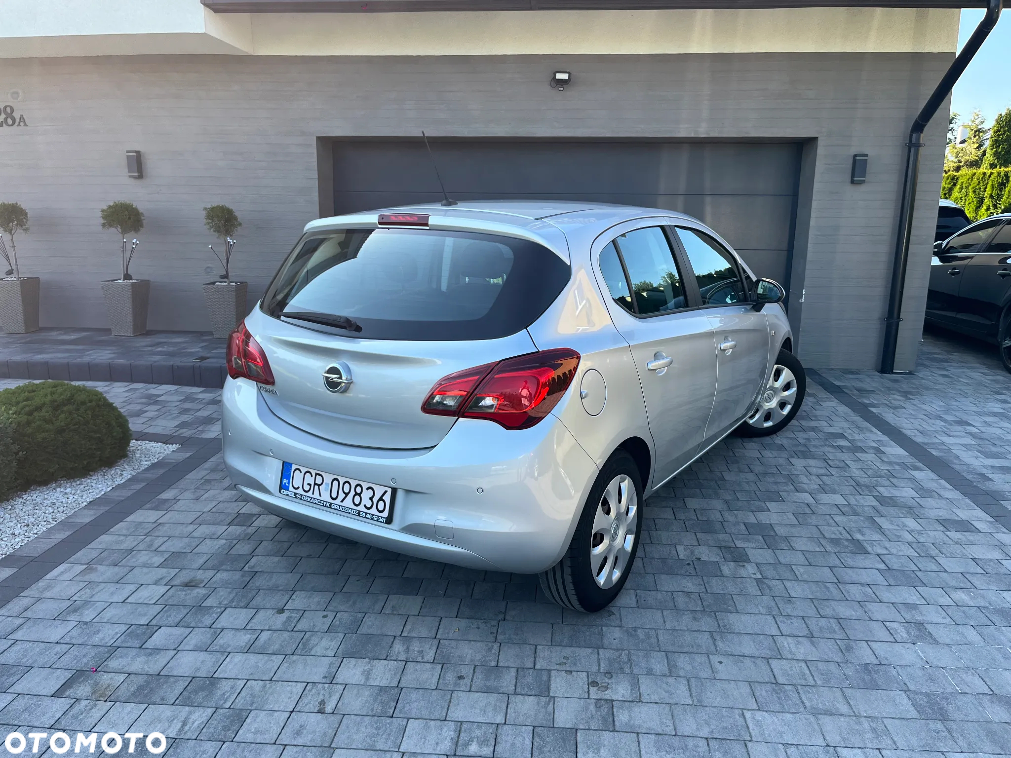 Opel Corsa 1.4 Enjoy - 10