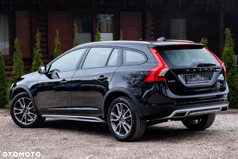 Volvo V60 Cross Country D3 Geartronic - 12
