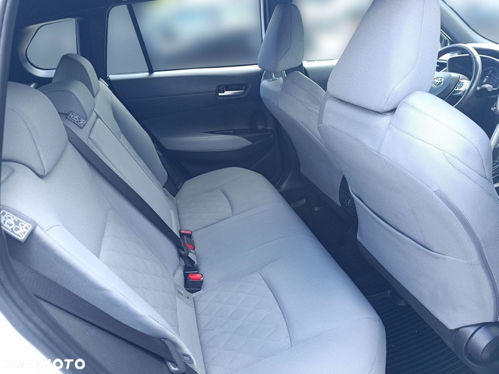Toyota Corolla Cross - 10
