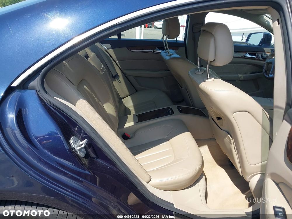 Mercedes-Benz CLS - 12