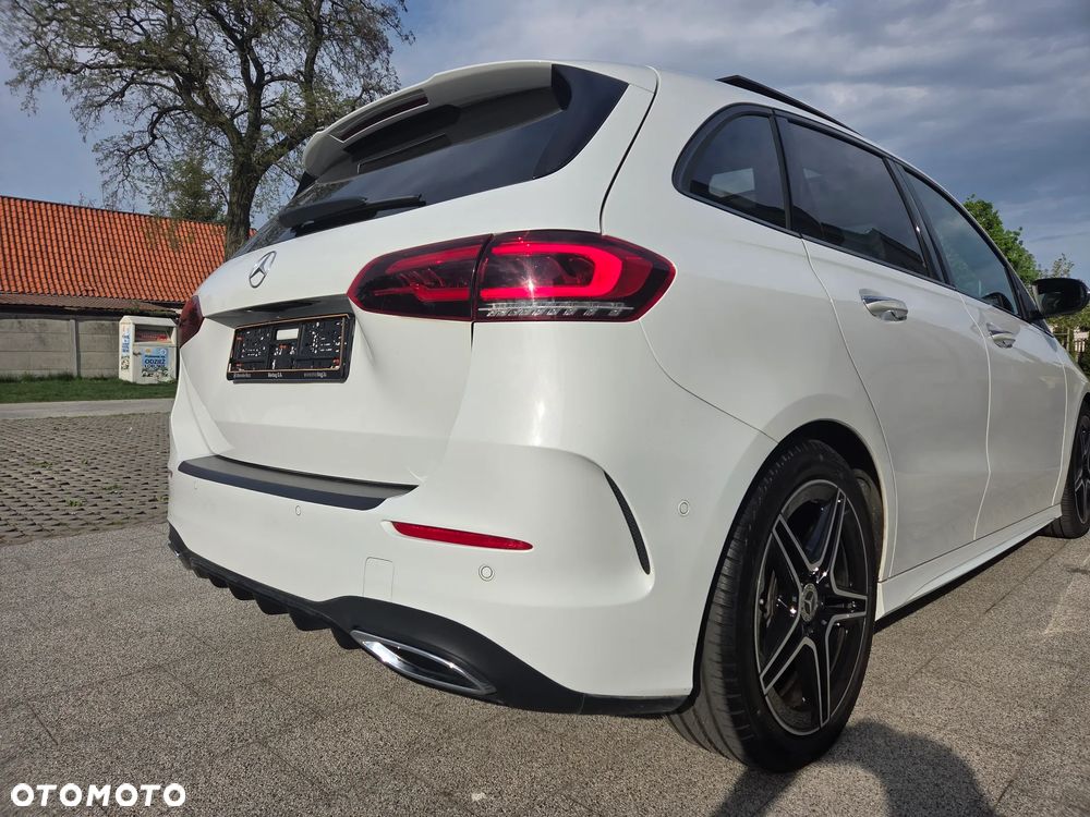 Mercedes-Benz Klasa B 220 d 4Matic 8G-DCT AMG Line - 3