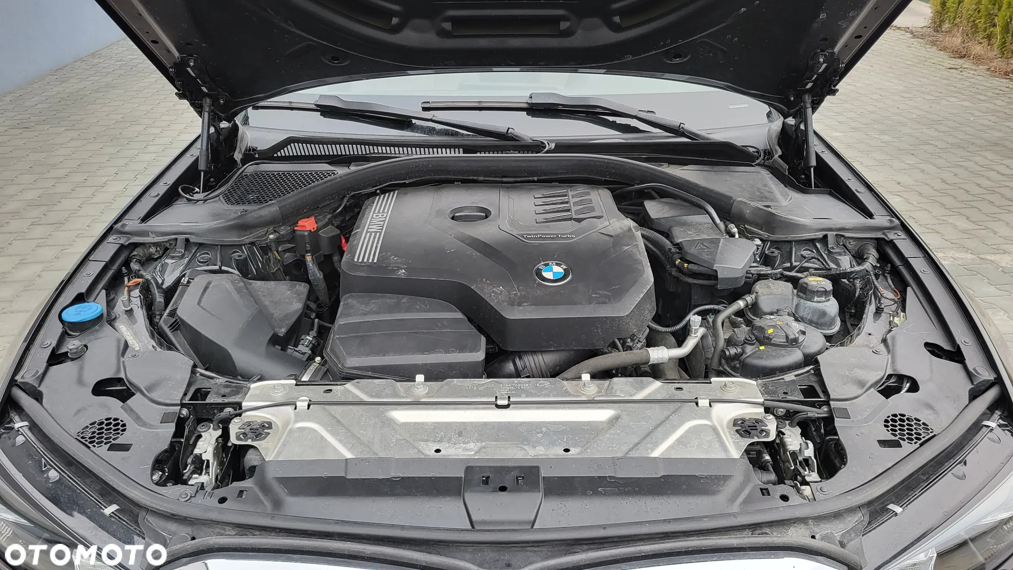 BMW Seria 3 330i - 13