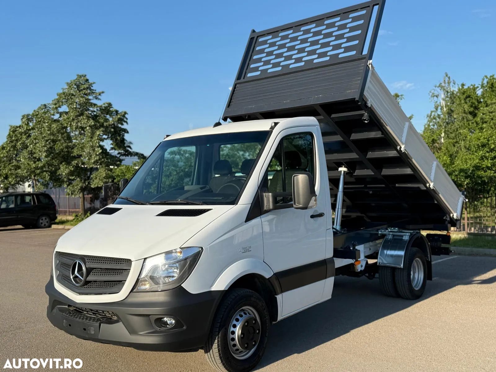 Mercedes-Benz Sprinter - 1