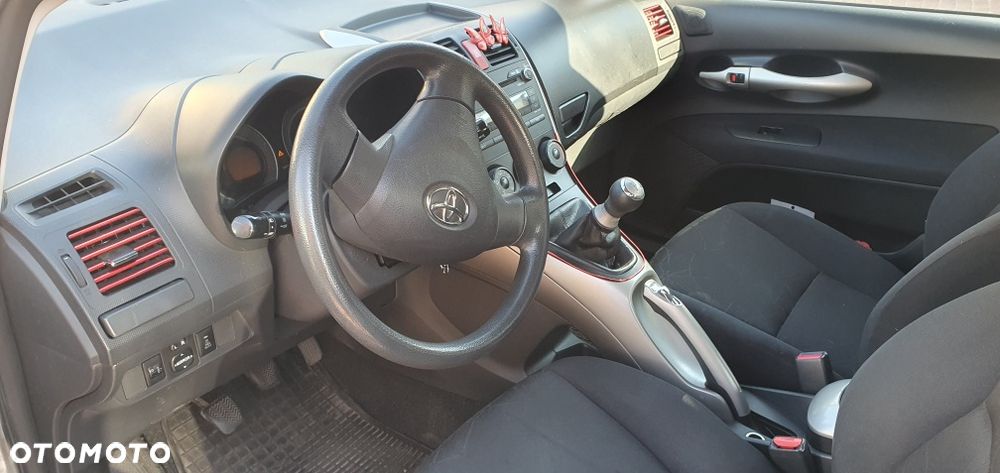 Toyota Auris - 8