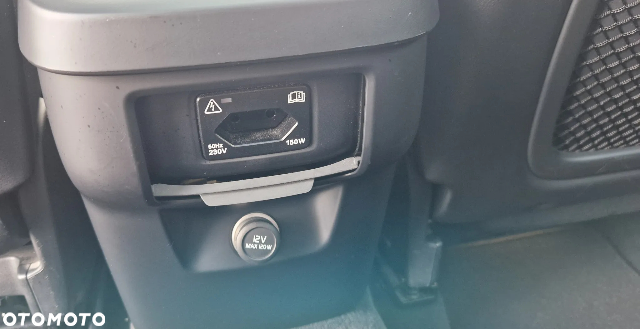 Volvo XC 60 B4 D AWD Geartronic Inscription - 32