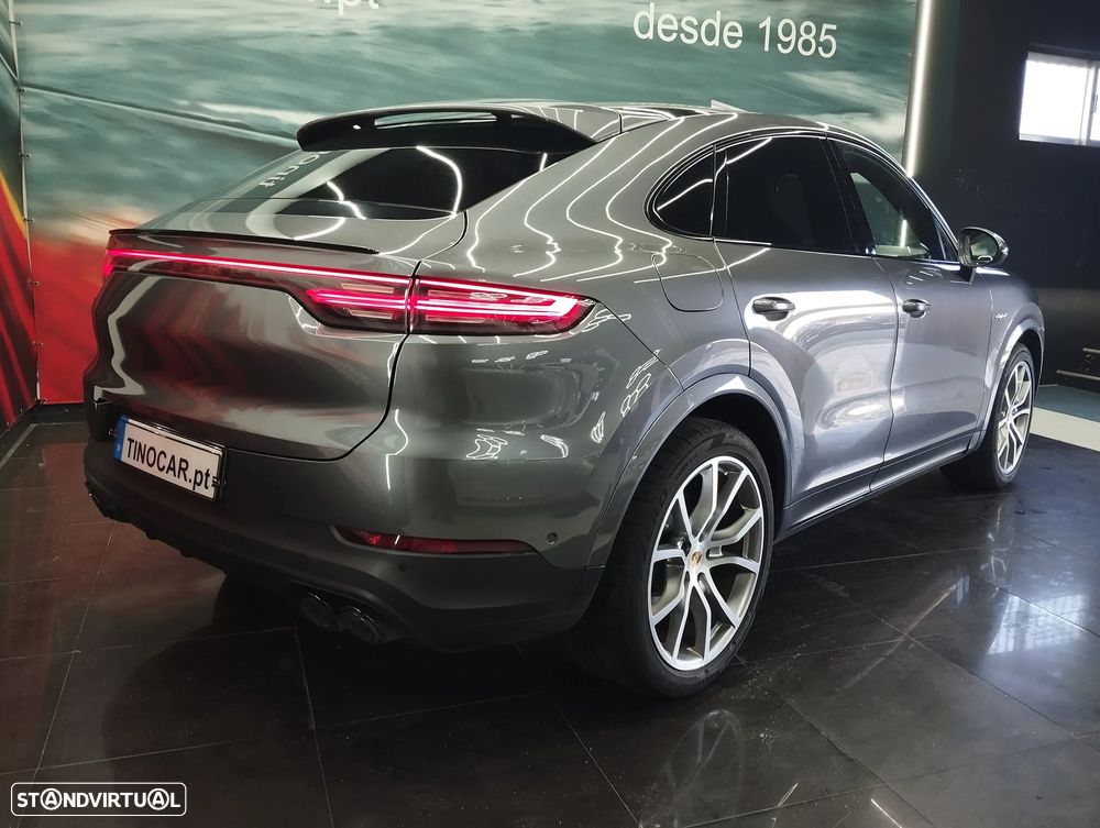 Porsche Cayenne Coupé E-Hybrid - 5