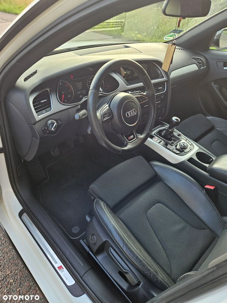 Audi A4 Avant - 10