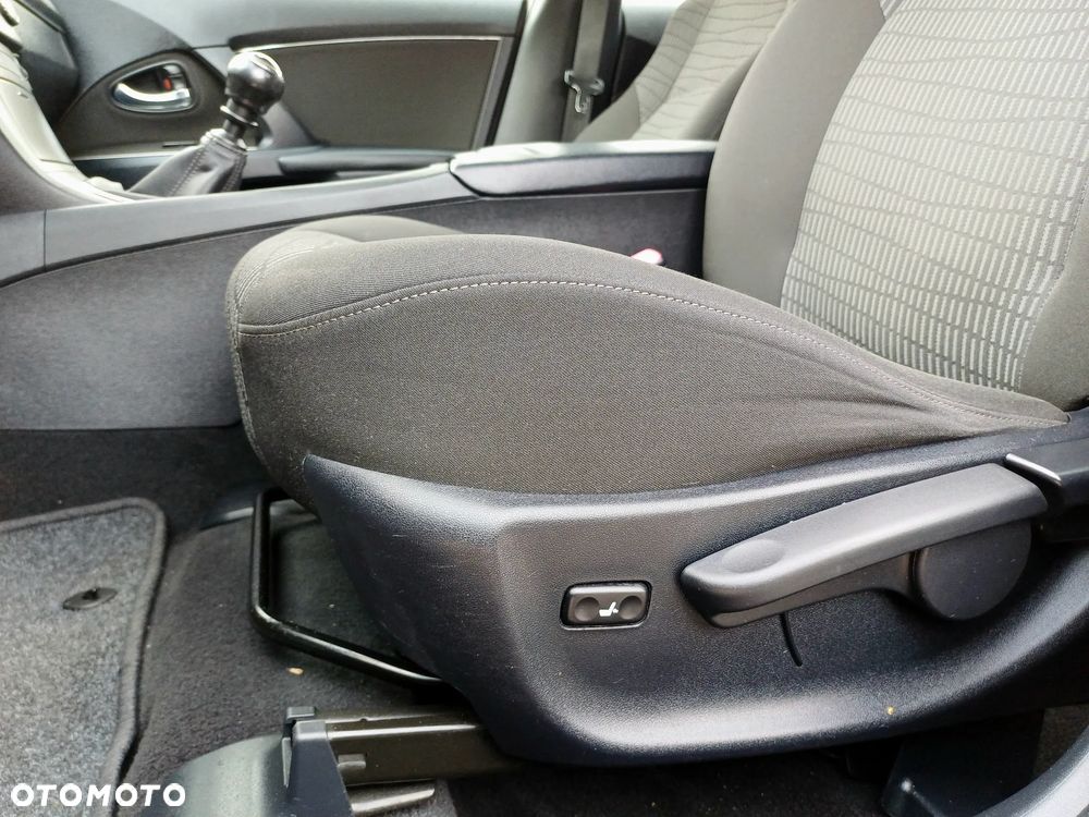 Toyota Avensis Touring Sports 1.8 Comfort - 15