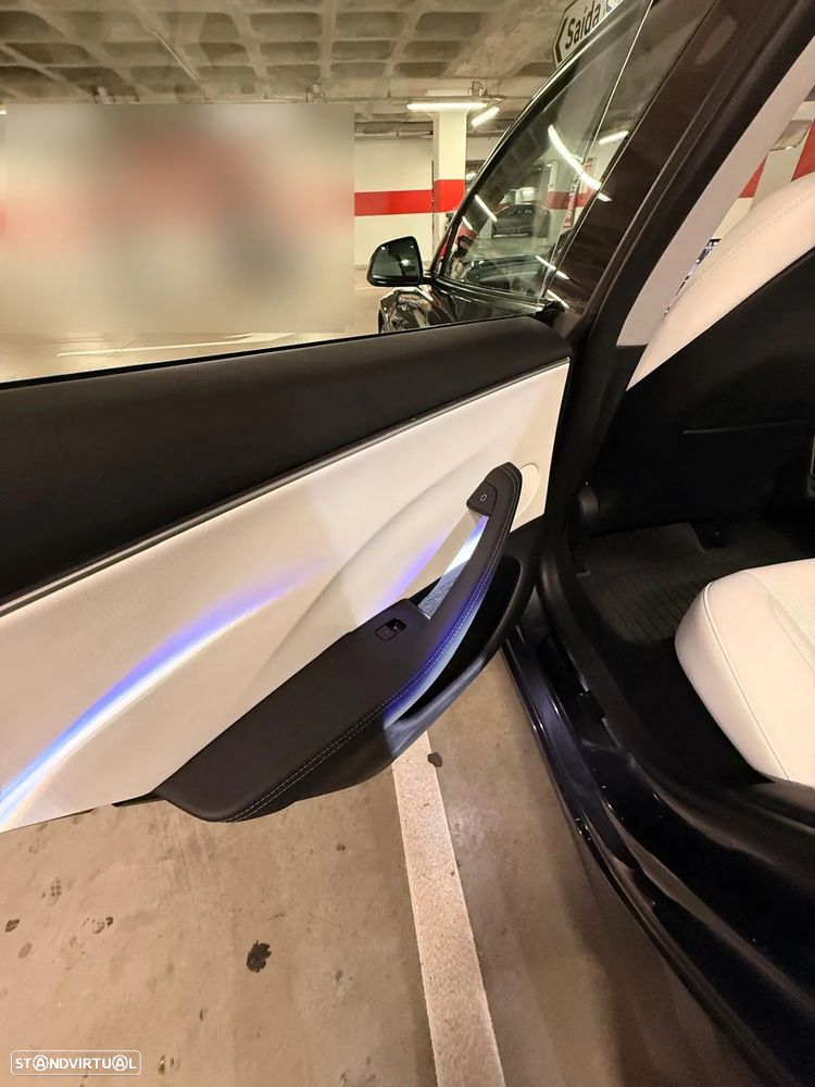 Tesla Model 3 Long Range Tração Integral - 16