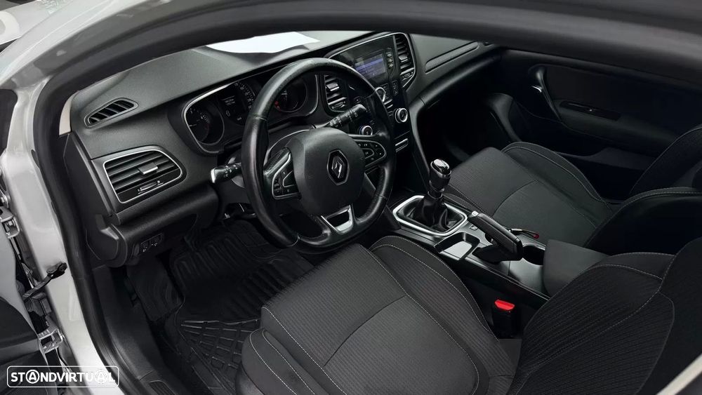 Renault Mégane Sport Tourer 1.5 dCi Zen ECO - 19