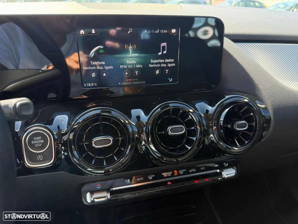 Mercedes-Benz GLA 180 d - 10