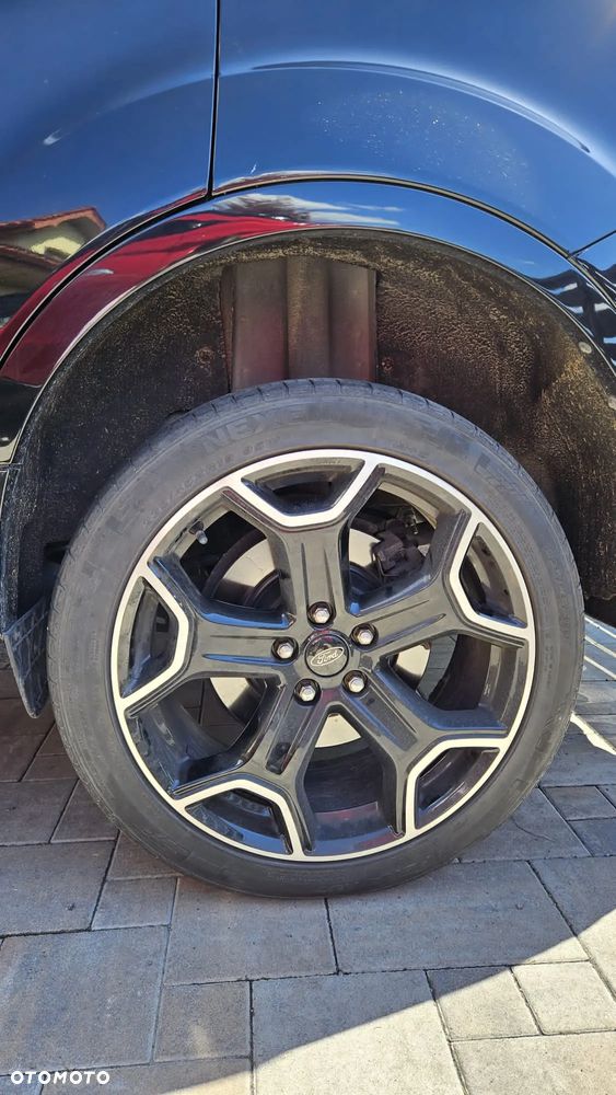 Ford Escape 2.0 EcoBoost AWD Titanium - 12