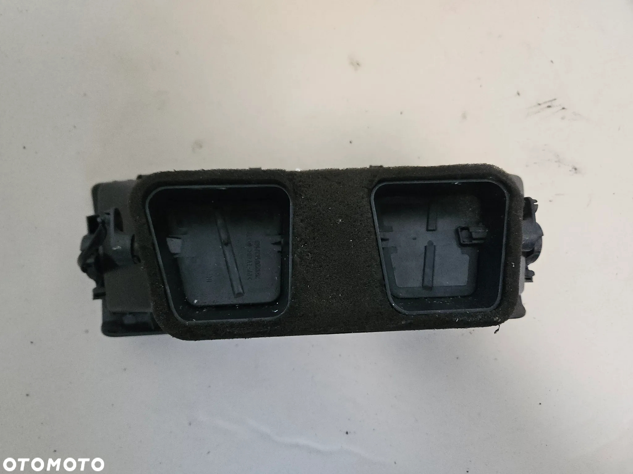 Kratki kratka nawiewu środkowa BMW seria 1 E87 2006r - 3