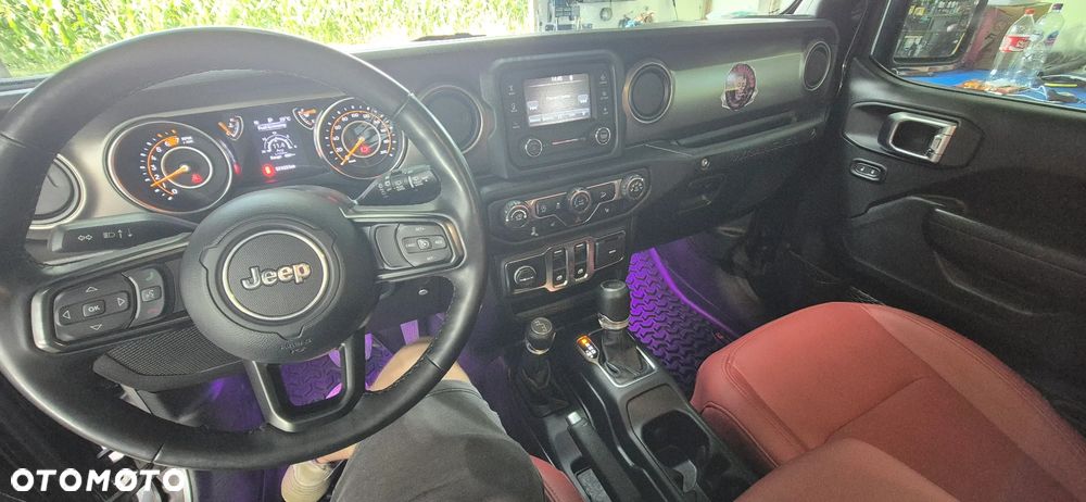 Jeep Wrangler - 15