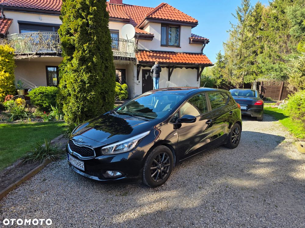 Kia Ceed 1.4 CVVT ISG Dream-Team Edition - 3
