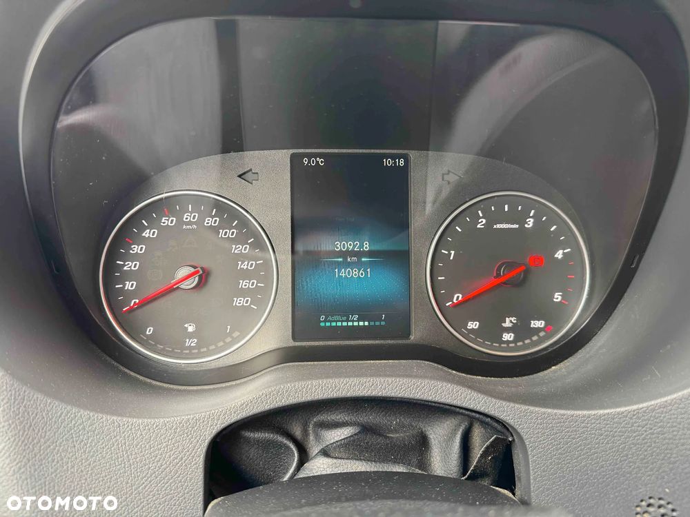 Mercedes-Benz SPRINTER - 15