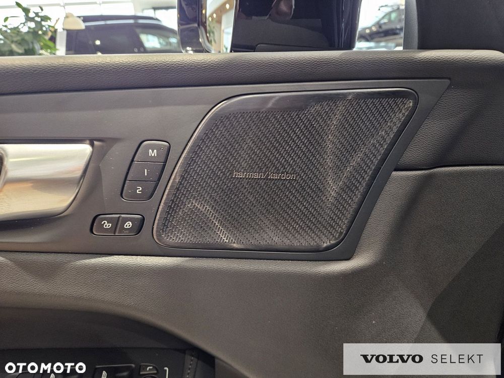 Volvo XC 60 - 24