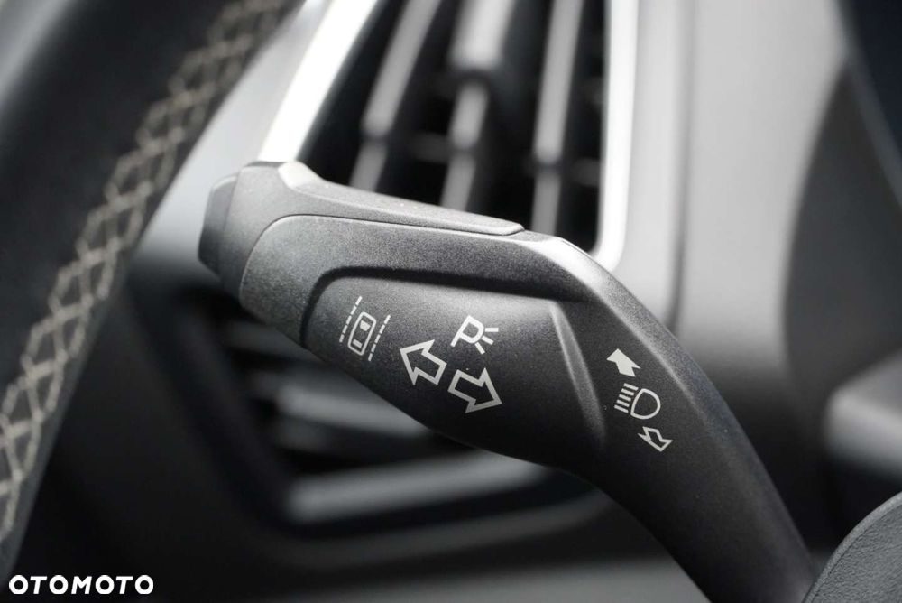 Ford Kuga 1.5 EcoBoost 2x4 ST-Line - 20